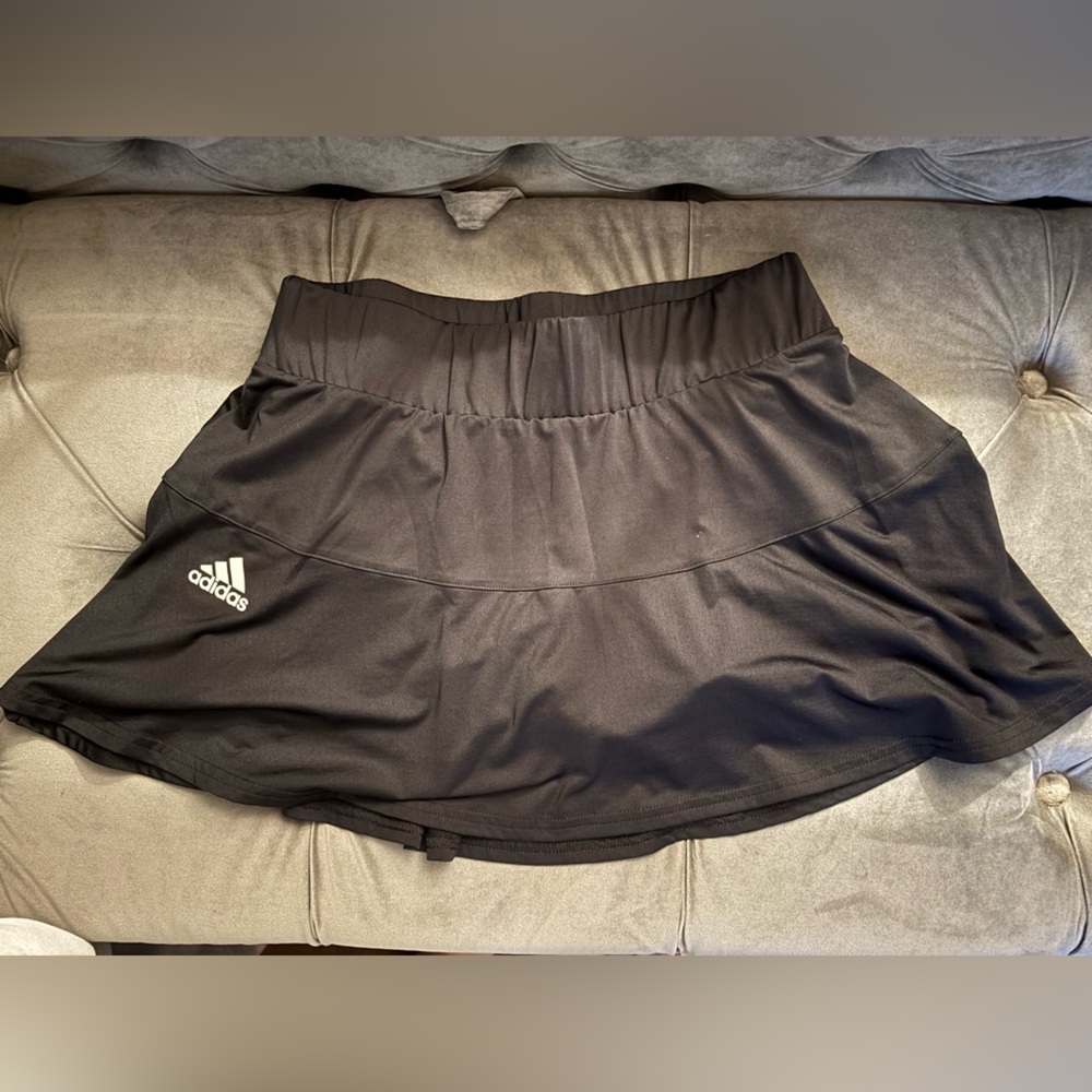 Black Adidas Tennis Skirt size Medium with built in spandex